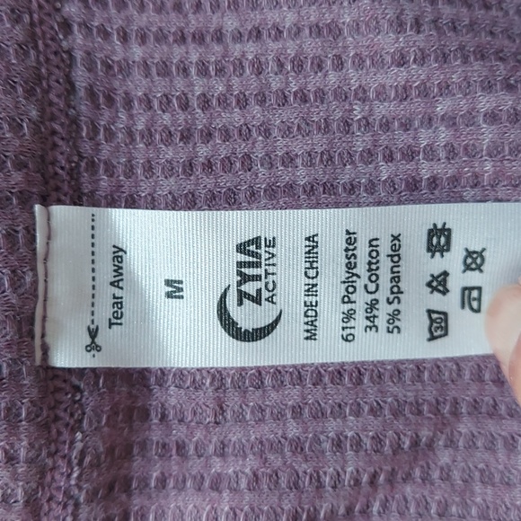 Zyia Long sleeved top - Picture 4 of 4